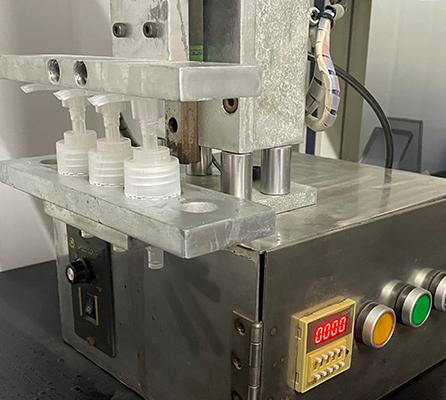 33 410 Lotion Dispenser Pump Links rechts Schraubverschluss Lotion Flasche Dispenser Pump Kappe 1